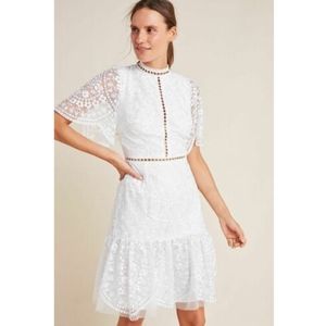 monique lhuillier yolande lace dress